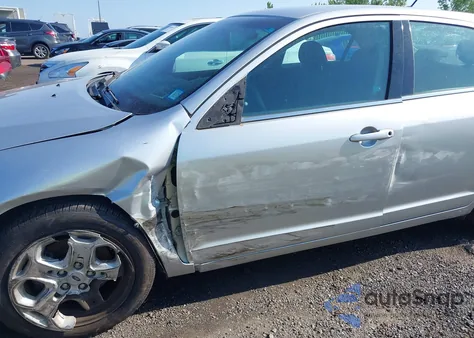 2011 Ford Fusion Se z USA, uszkodzony, nr VIN 3FAHP0HA4BR163951